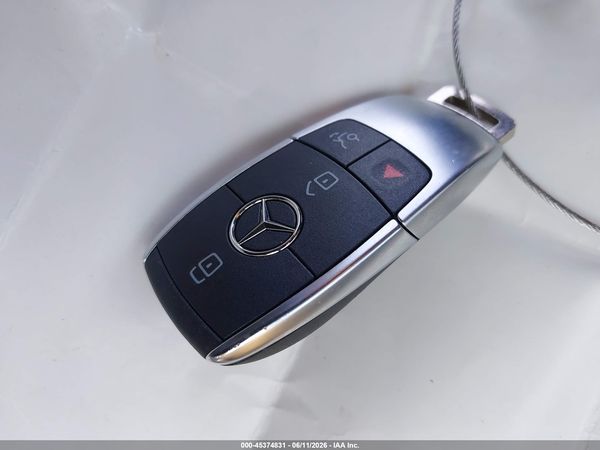 2025 MERCEDES-BENZ GLB 250 GLB250
