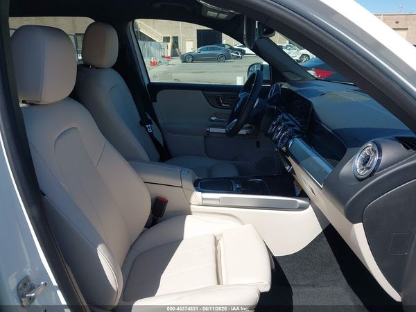 2025 MERCEDES-BENZ GLB 250 GLB250