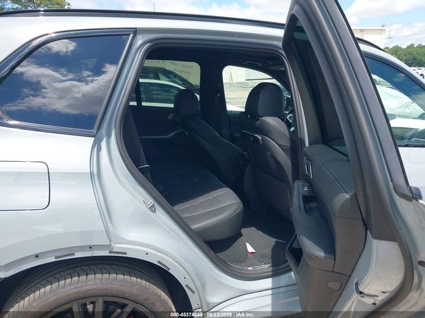 2025 BMW X5 XDRIVE40I