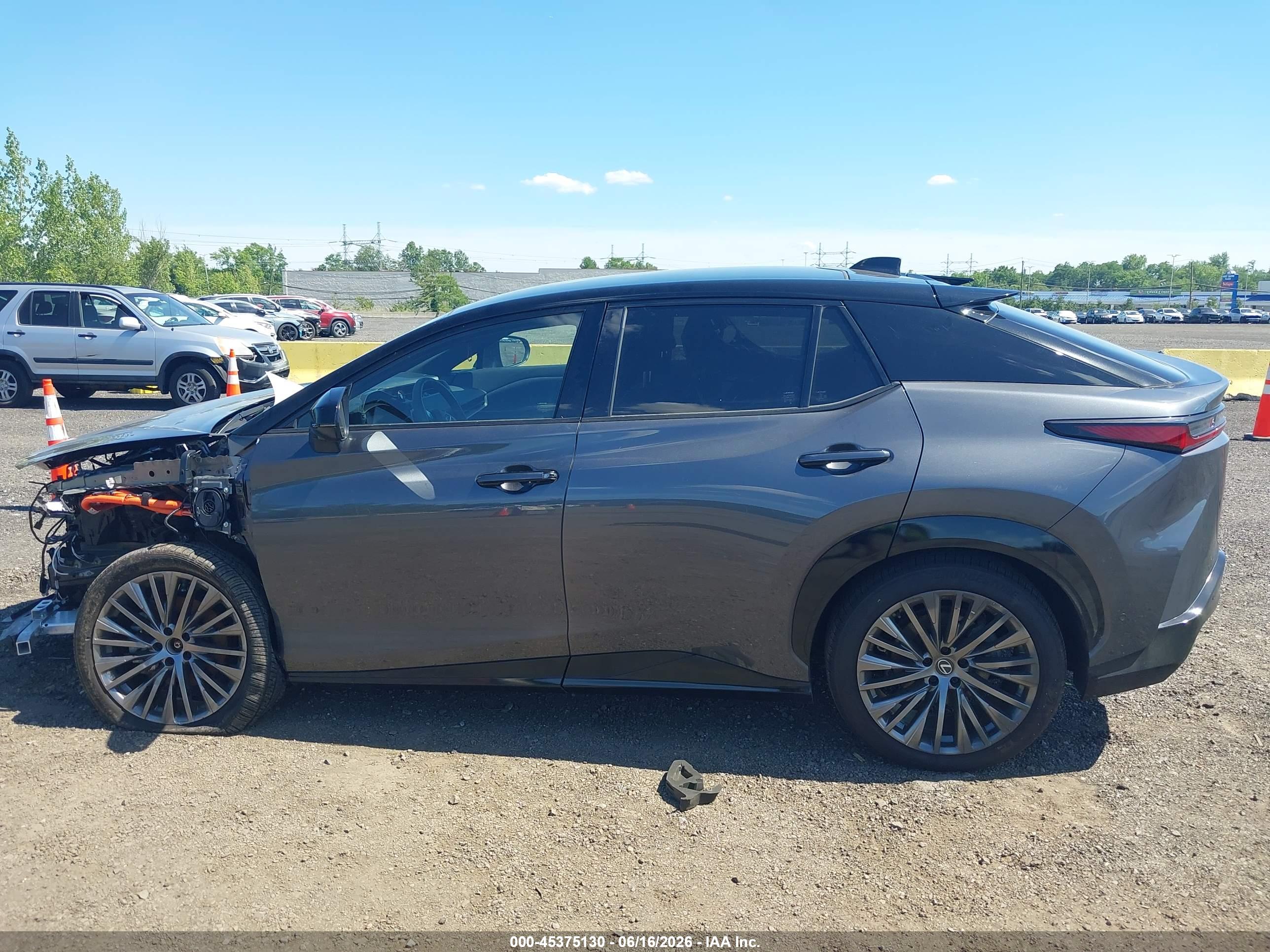 2023 LEXUS RZ 450E LUXURY