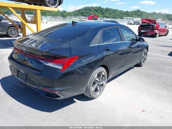 2022 HYUNDAI ELANTRA SEL