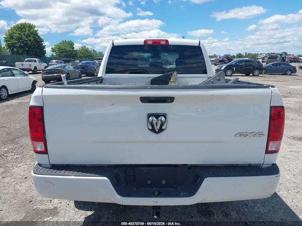 2018 RAM 1500 EXPRESS  4X4 6'4 BOX