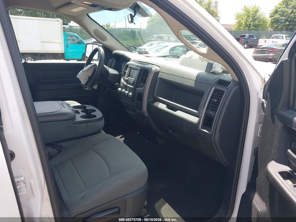 2018 RAM 1500 EXPRESS  4X4 6'4 BOX