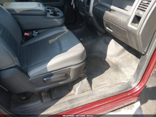 2017 RAM 1500 TRADESMAN  4X2 8' BOX