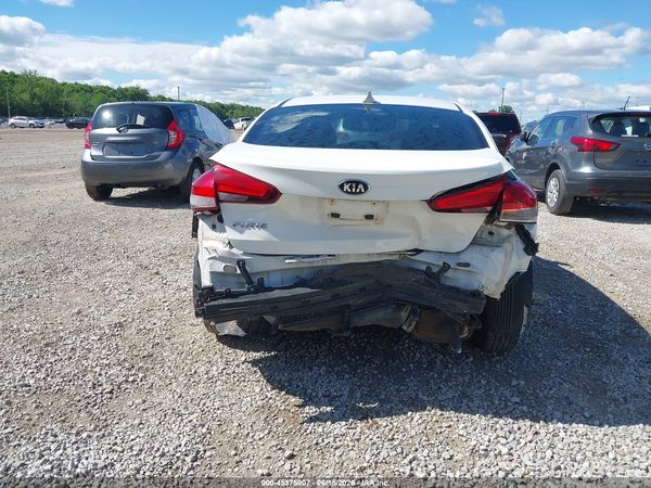 2017 KIA FORTE LX