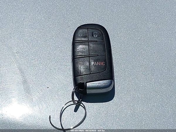 2012 CHRYSLER 300 Base/Limited