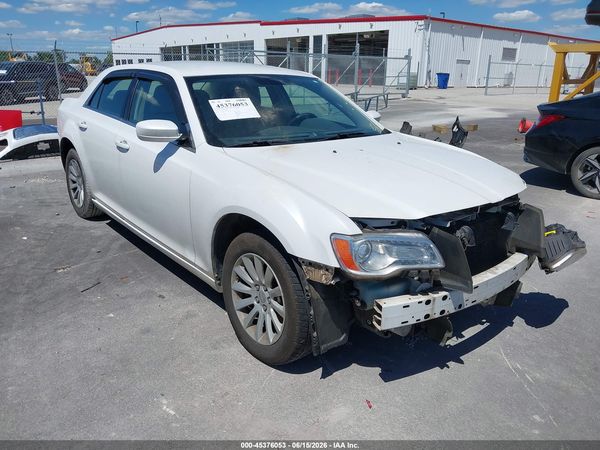 2012 CHRYSLER 300 Base/Limited