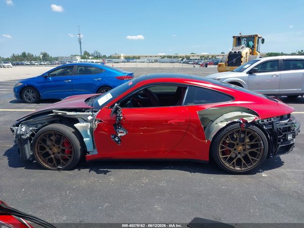 2021 PORSCHE 911