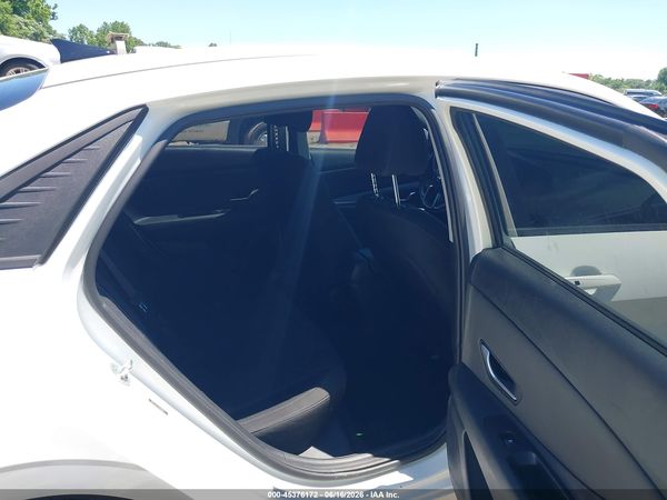 2022 HYUNDAI ELANTRA SEL