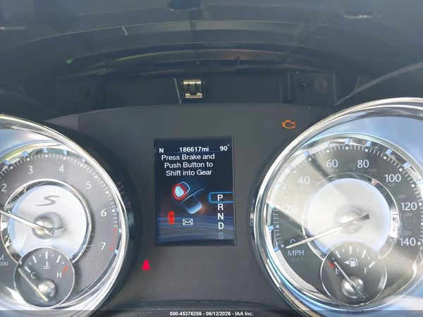 2012 CHRYSLER 300 S V6 — I7