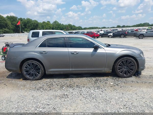 2012 CHRYSLER 300 S V6 — I116