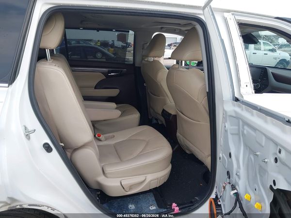 2020 TOYOTA HIGHLANDER LIMITED