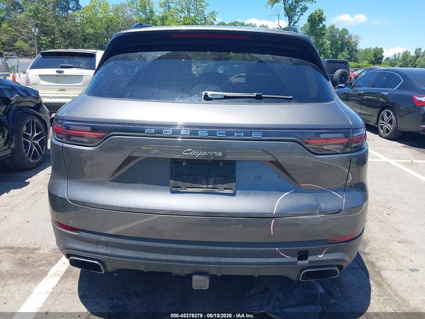 2019 PORSCHE CAYENNE