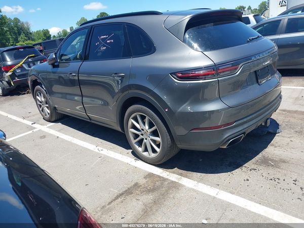 2019 PORSCHE CAYENNE