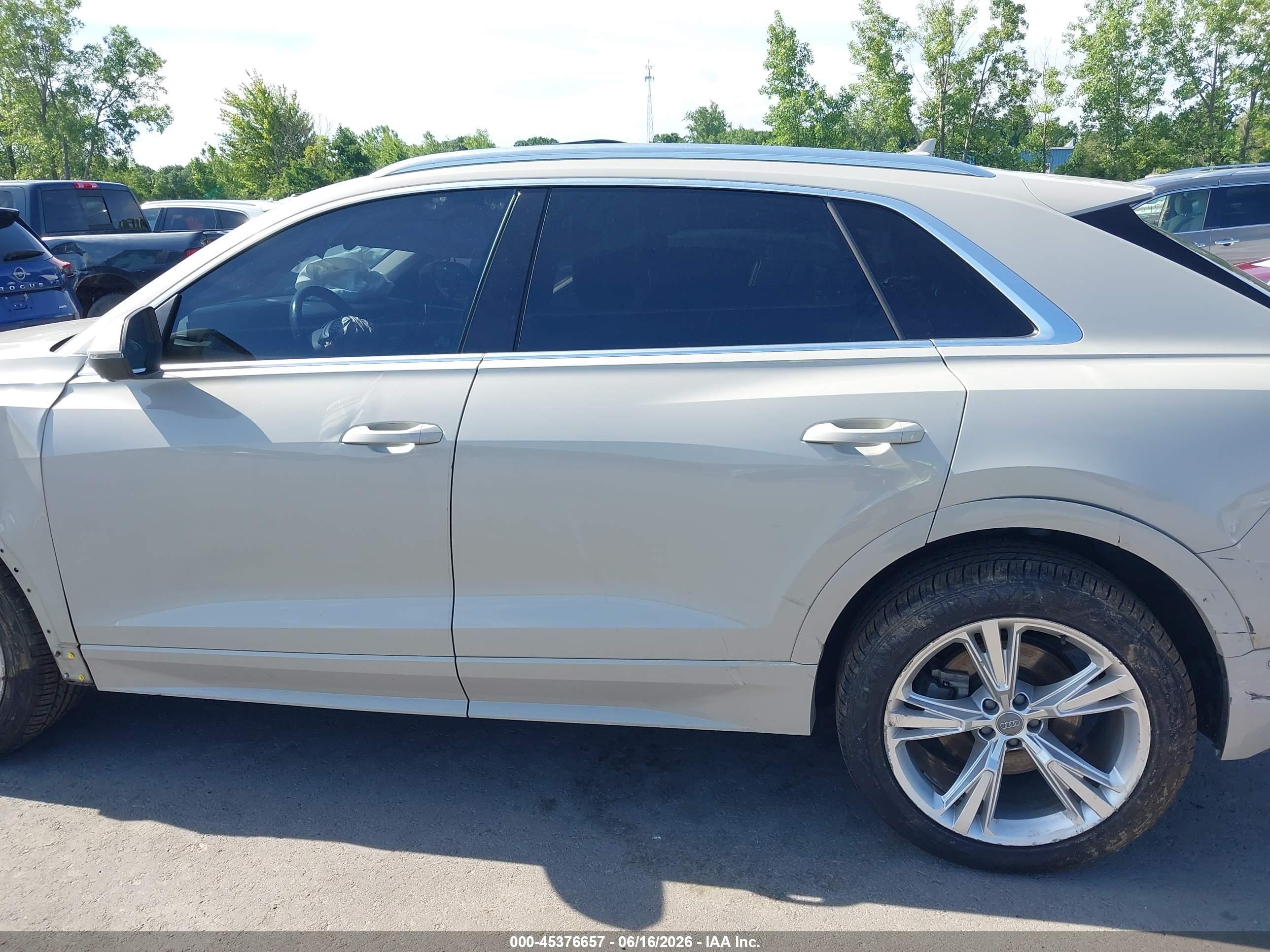 2020 AUDI Q8