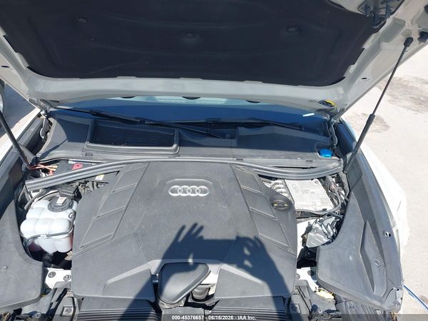 2020 AUDI Q8