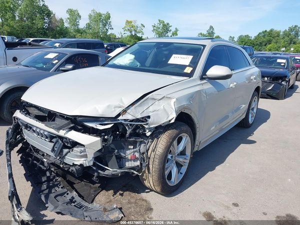 2020 AUDI Q8