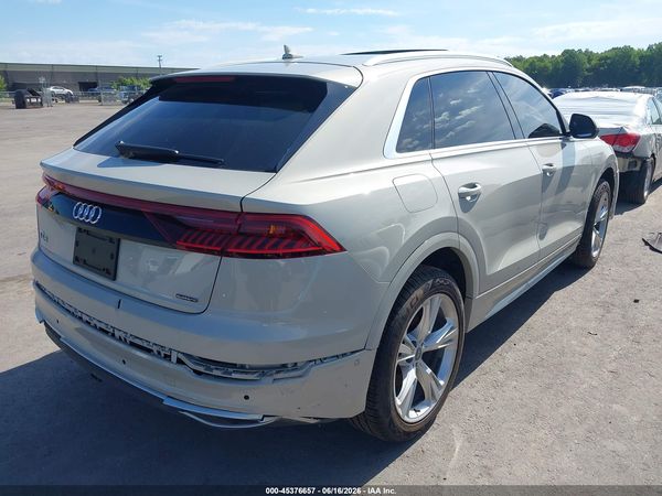 2020 AUDI Q8