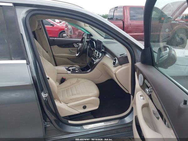 2016 MERCEDES-BENZ GLC 300 4MATIC
