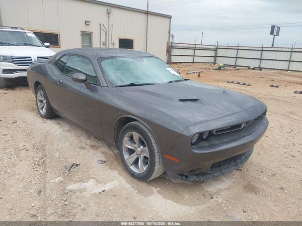 2018 DODGE CHALLENGER SXT