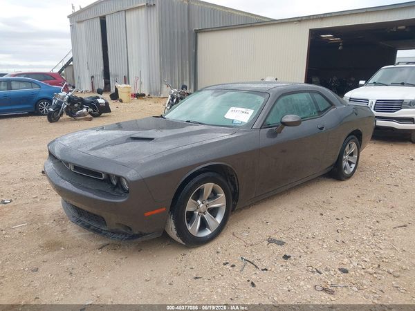 2018 DODGE CHALLENGER SXT