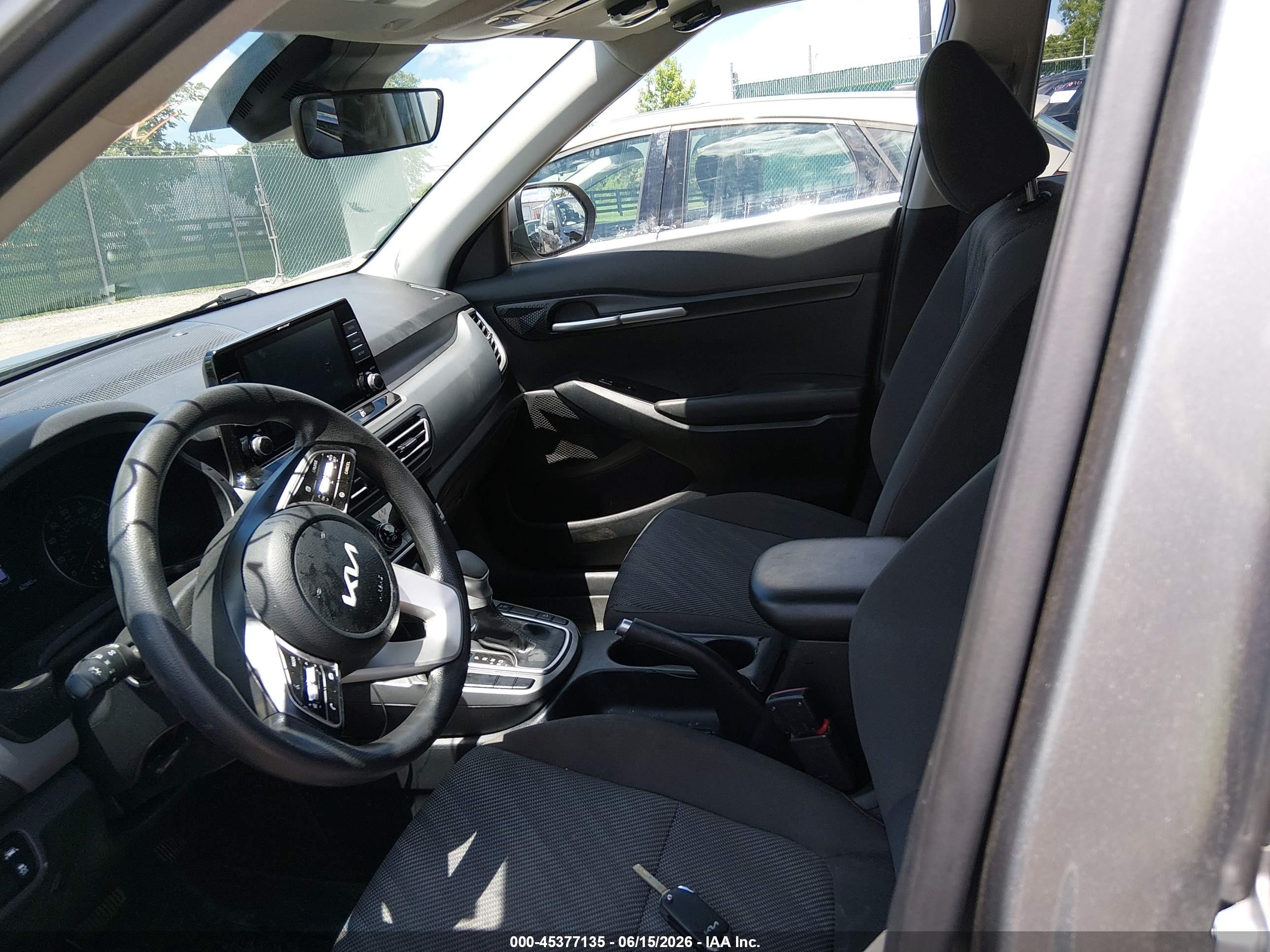 2023 KIA SELTOS LX