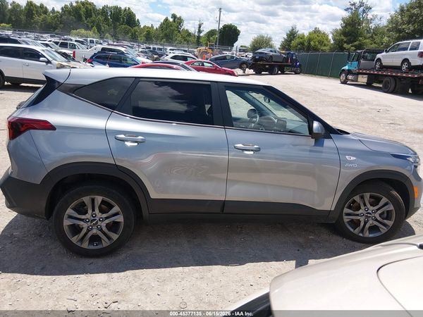 2023 KIA SELTOS LX