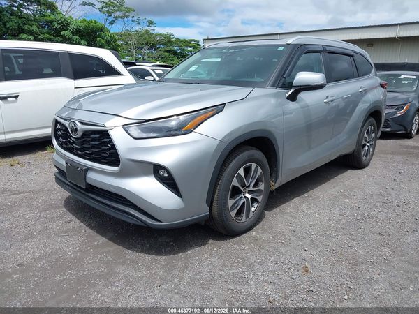 2024 TOYOTA HIGHLANDER XLE