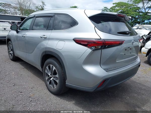 2024 TOYOTA HIGHLANDER XLE