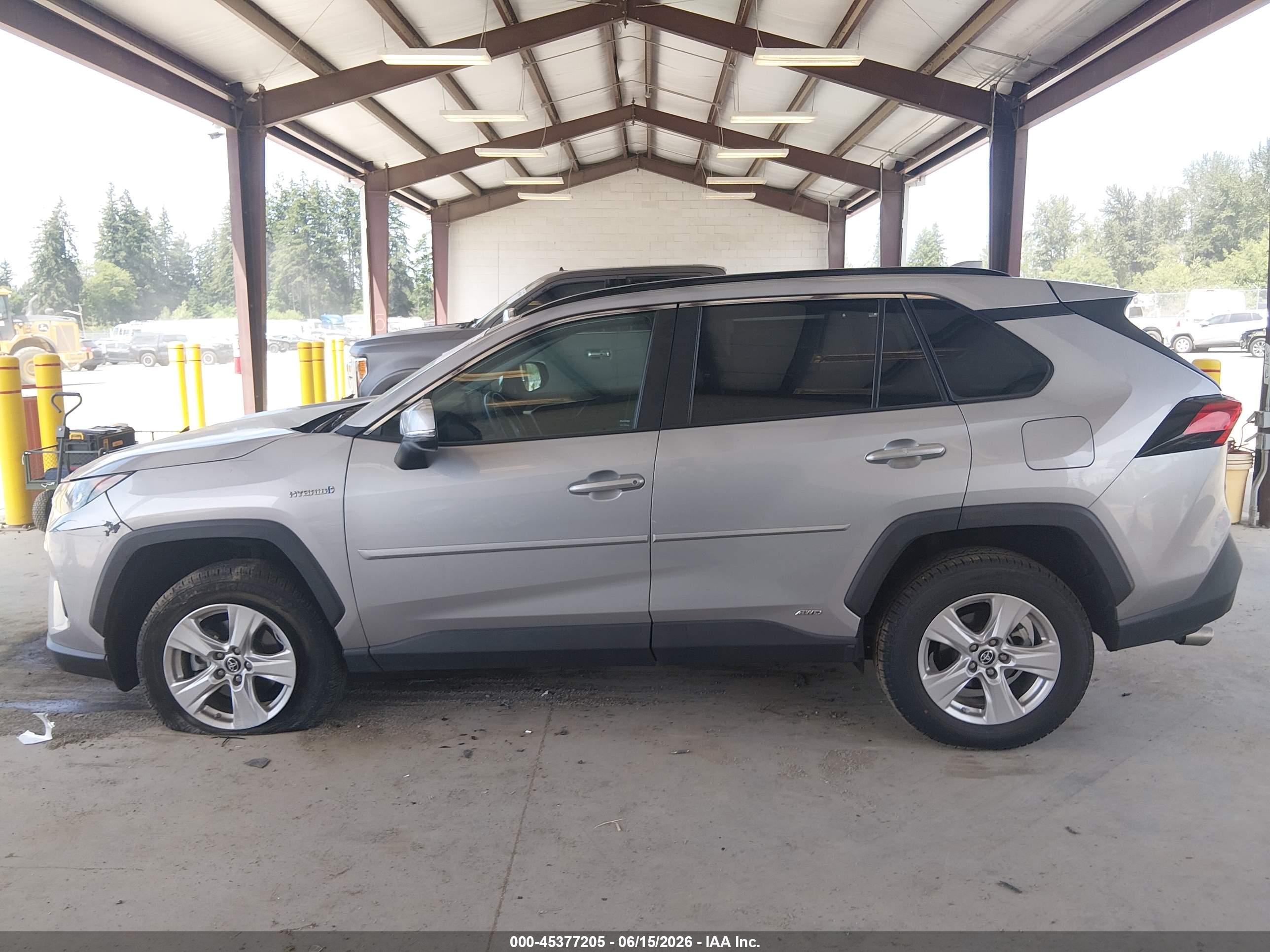 2019 TOYOTA RAV4 HYBRID LE