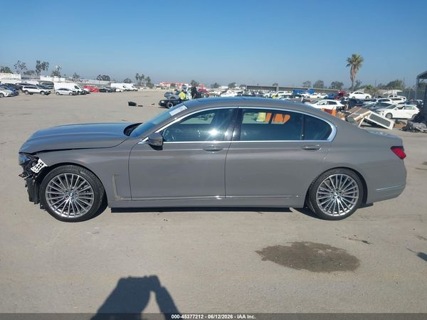 2020 BMW 740I