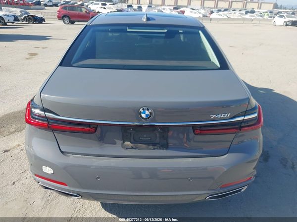 2020 BMW 740I