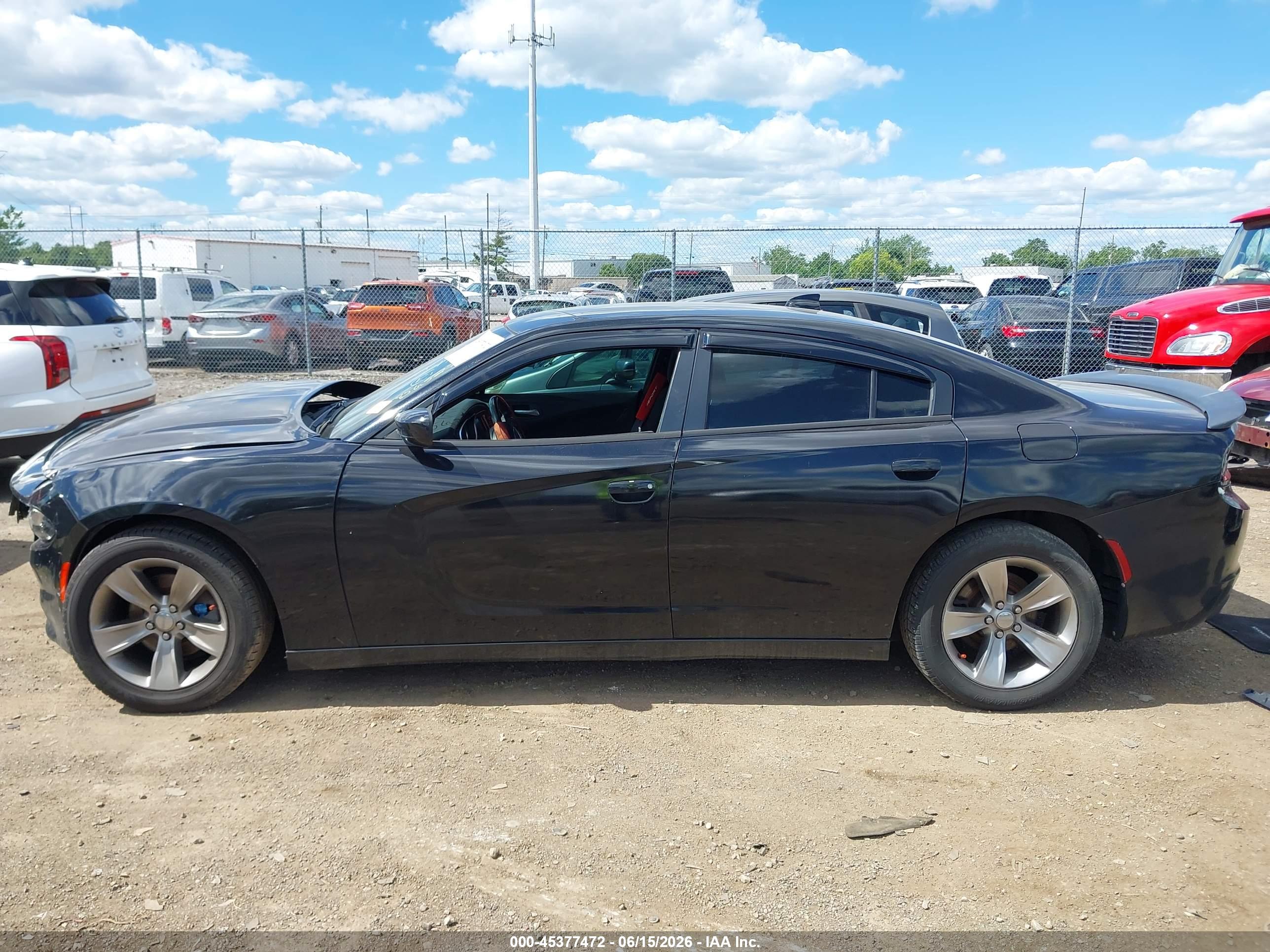 2015 DODGE CHARGER SXT