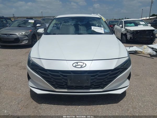 2022 HYUNDAI ELANTRA SEL