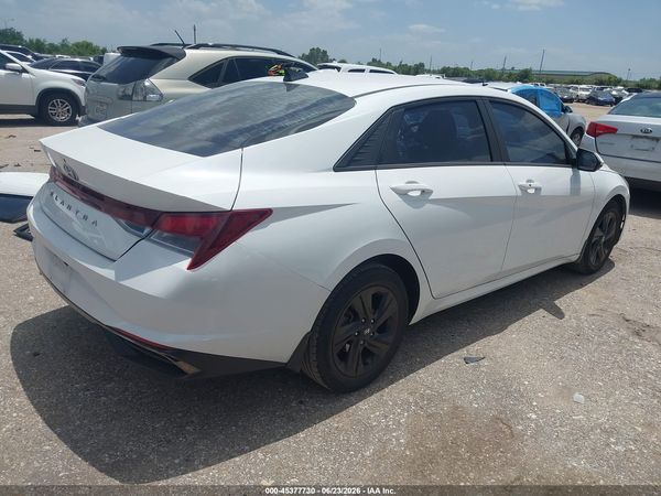 2022 HYUNDAI ELANTRA SEL