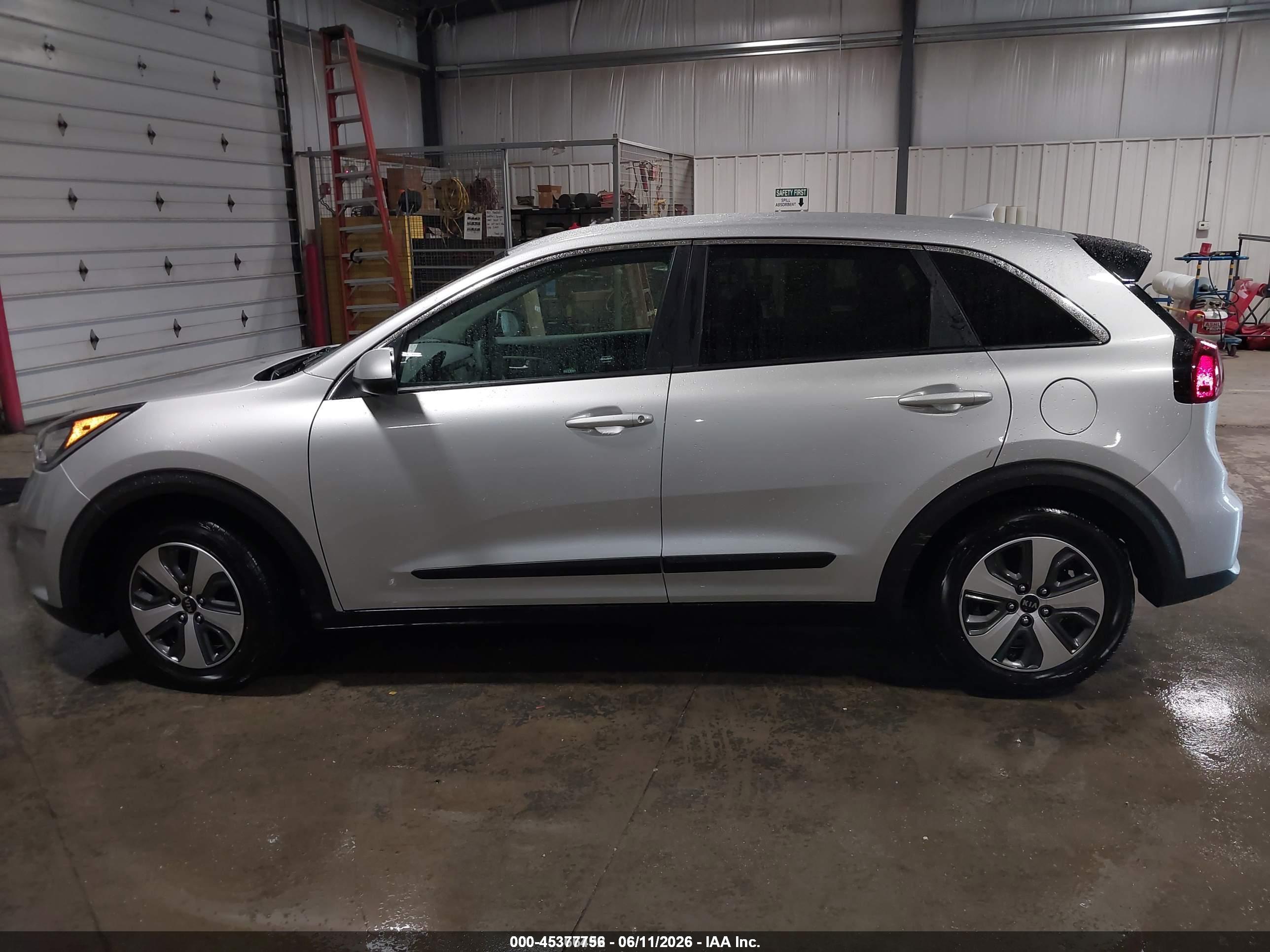 2018 KIA NIRO FE