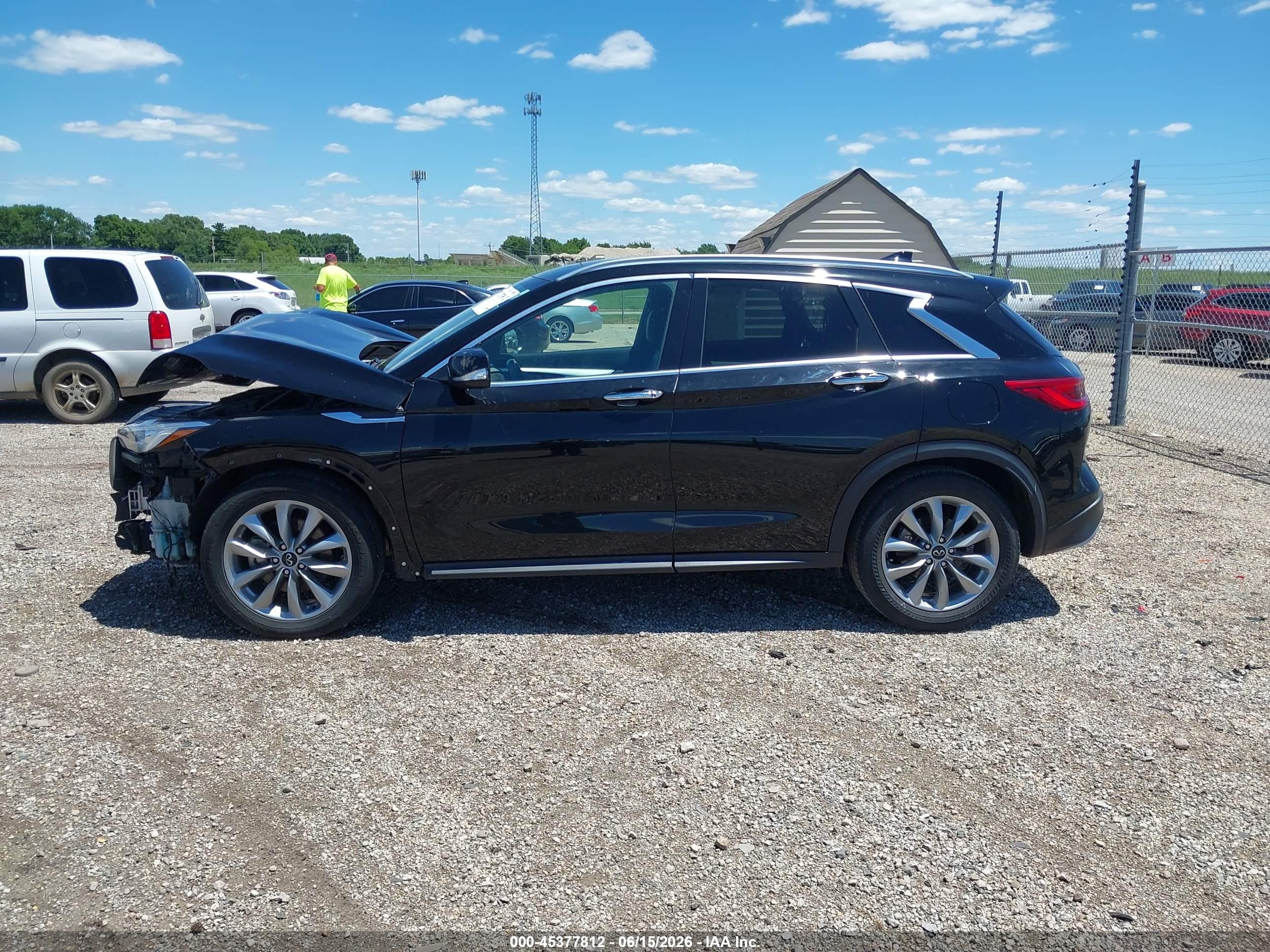 2021 INFINITI QX50 LUXE