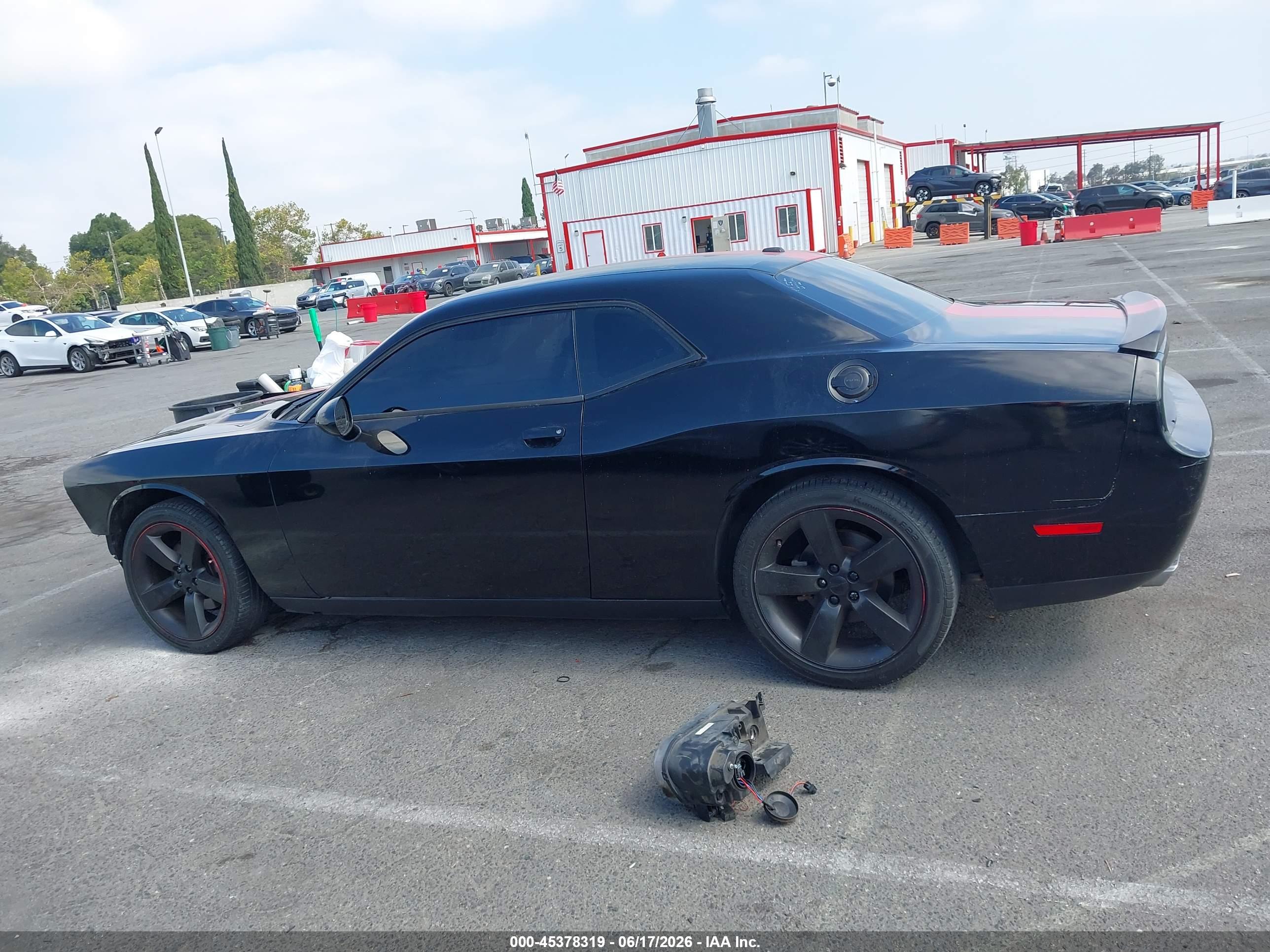 2012 DODGE CHALLENGER SXT
