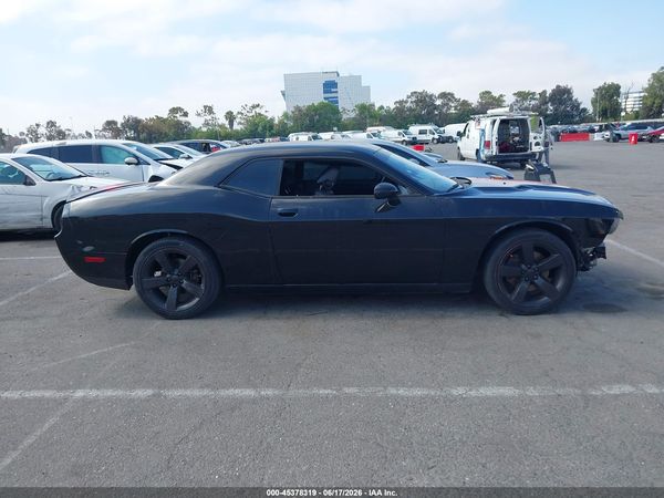 2012 DODGE CHALLENGER SXT