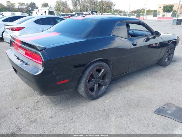 2012 DODGE CHALLENGER SXT