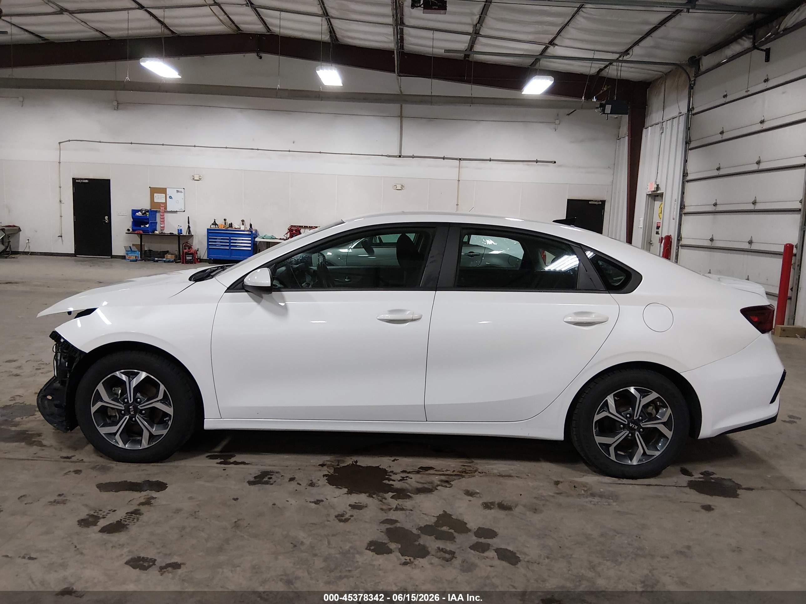 2021 KIA FORTE LXS