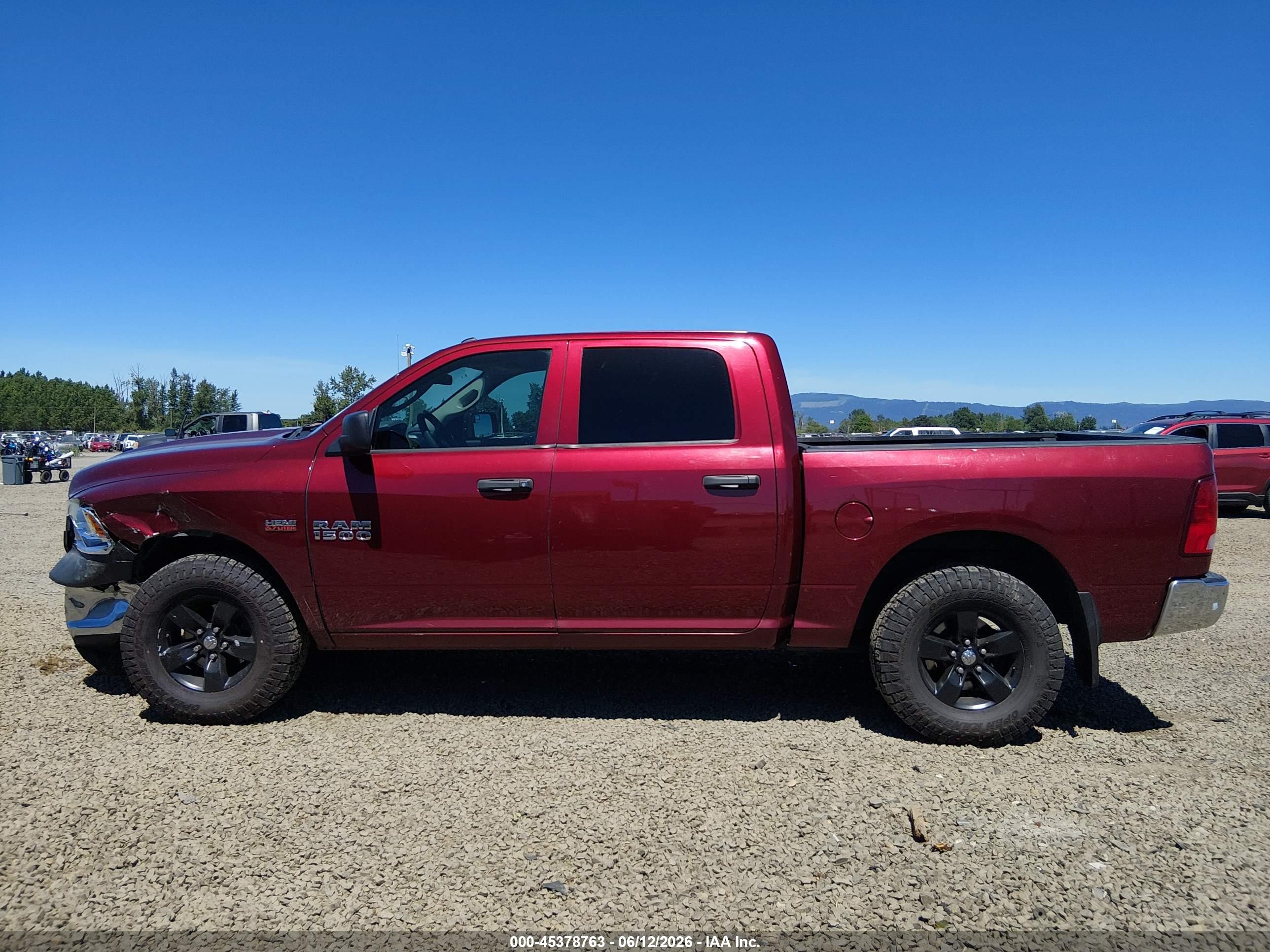 2016 RAM 1500 ST