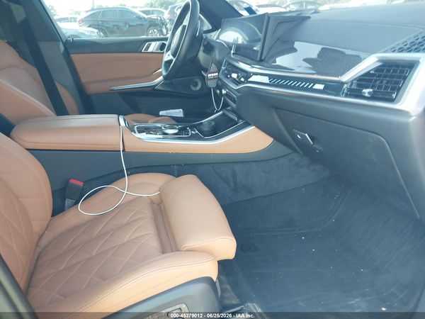 2025 BMW X5 M60I