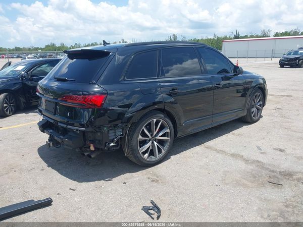 2023 AUDI SQ7