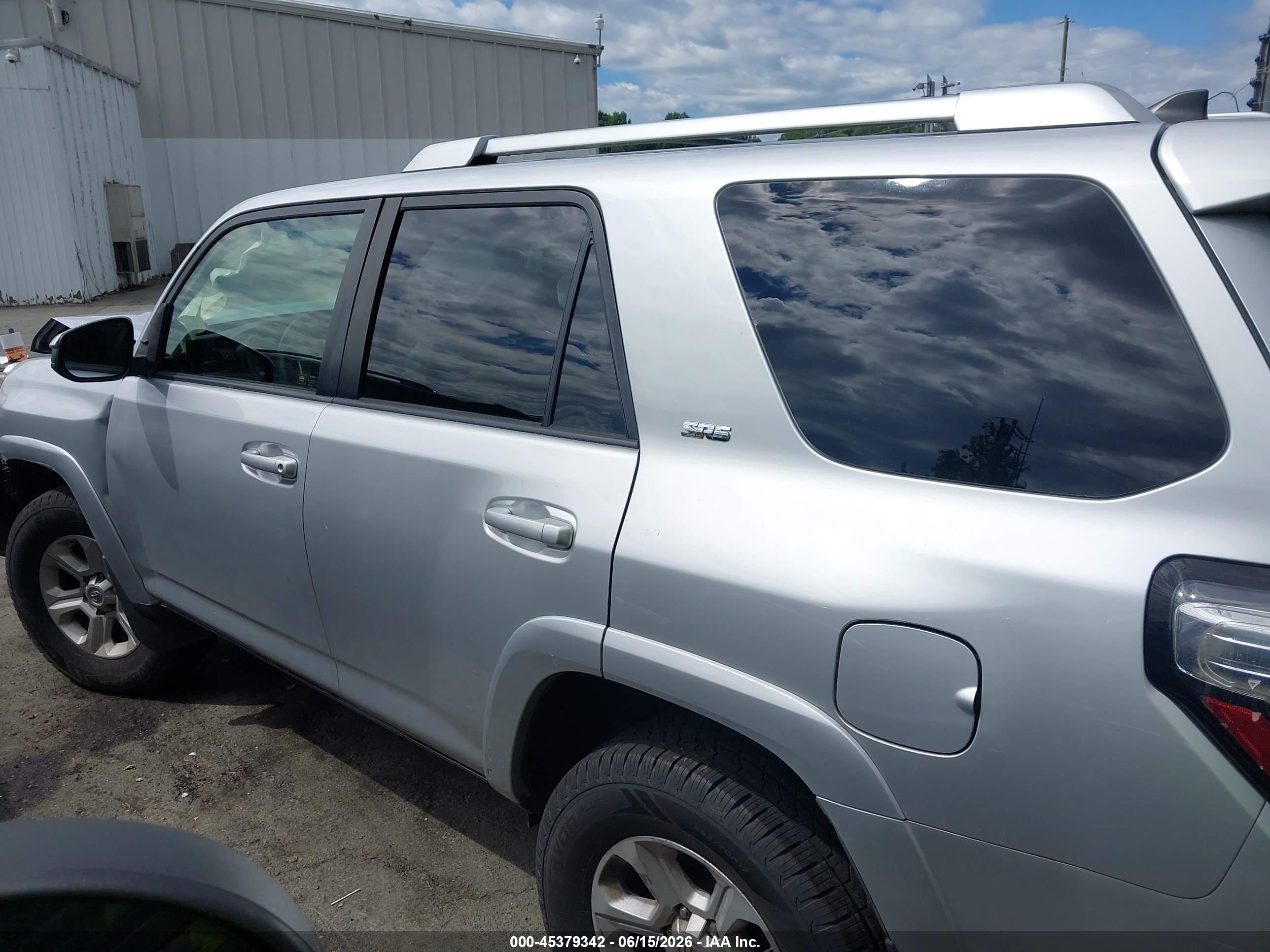2016 TOYOTA 4RUNNER SR5