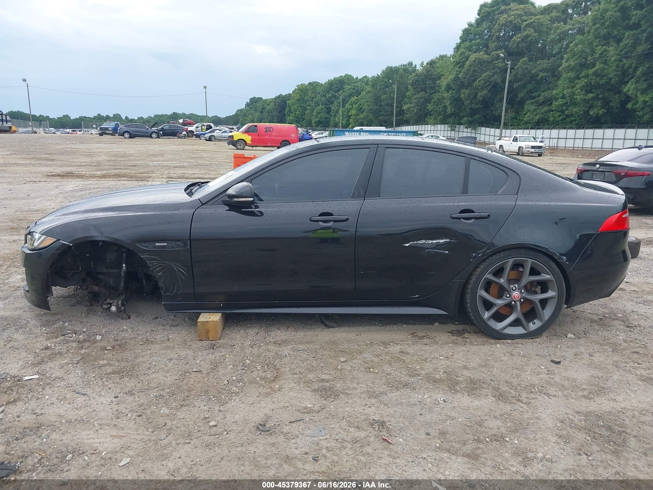 2017 JAGUAR XE 35T R-SPORT
