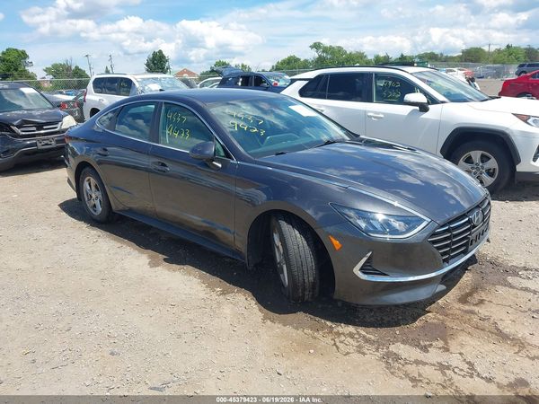 2022 HYUNDAI SONATA SE