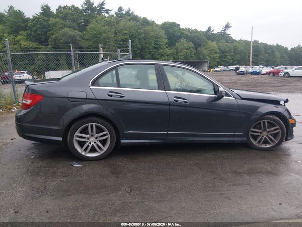 2013 MERCEDES-BENZ C 300 SPORT 4MATIC