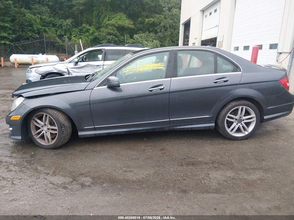 2013 MERCEDES-BENZ C 300 SPORT 4MATIC