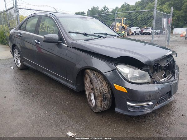 2013 MERCEDES-BENZ C 300 SPORT 4MATIC